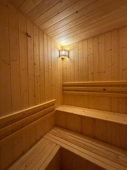 Song Cat Villa - 420Dk - Luxury Villa, Sauna, Jacuzzi Дананг Экстерьер фото