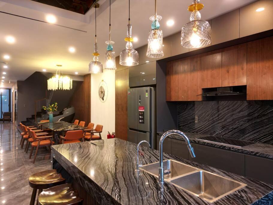 Song Cat Villa - 420Dk - Luxury Villa, Sauna, Jacuzzi Дананг Экстерьер фото