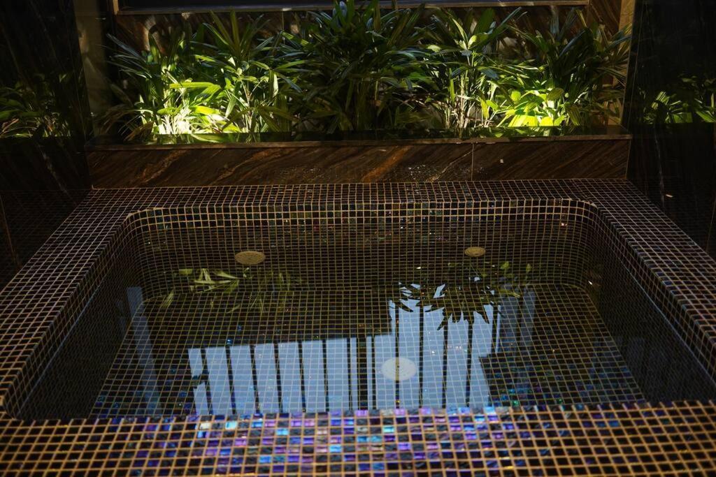 Song Cat Villa - 420Dk - Luxury Villa, Sauna, Jacuzzi Дананг Экстерьер фото